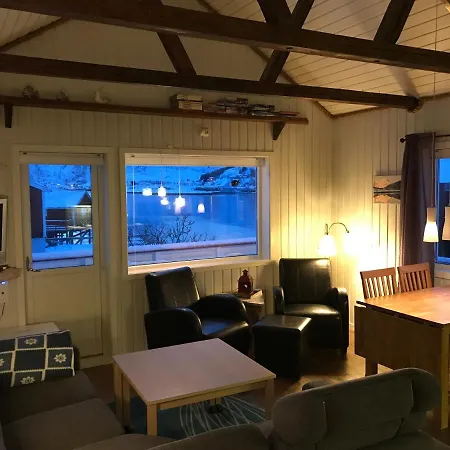 ロッジ Hovesbua Rorbu - Fisherman Cabin *